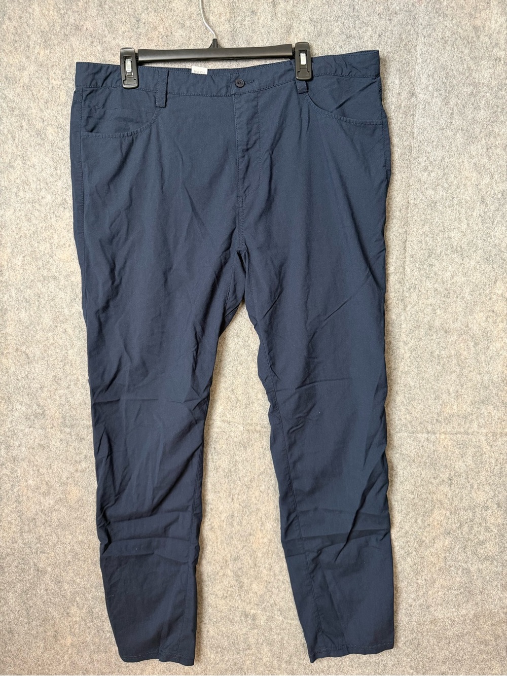 Tasc Performance Men's Size 38 Navy performance golf Stretch Pants